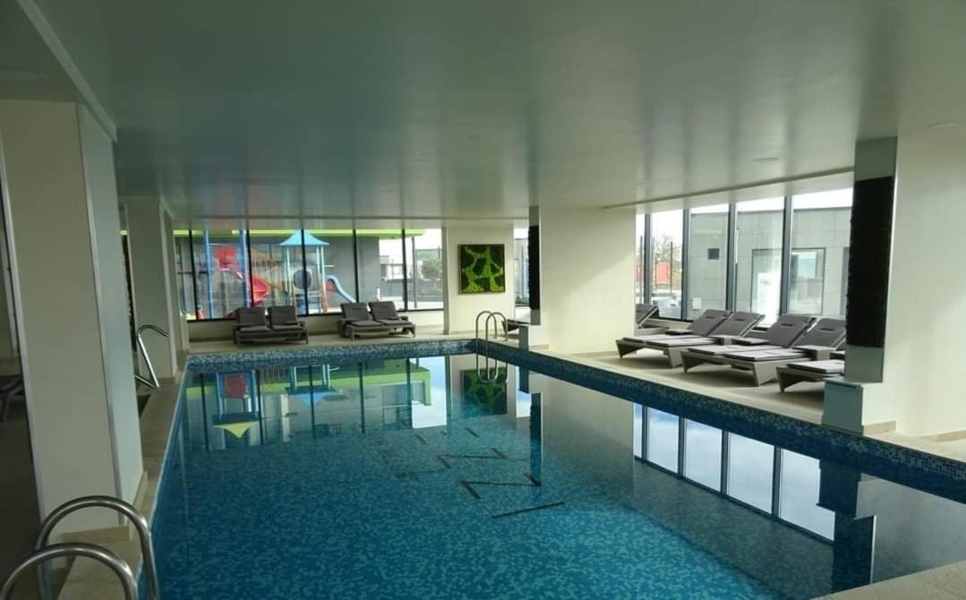 Desiree Beach Apartment Năvodari Екстериор снимка