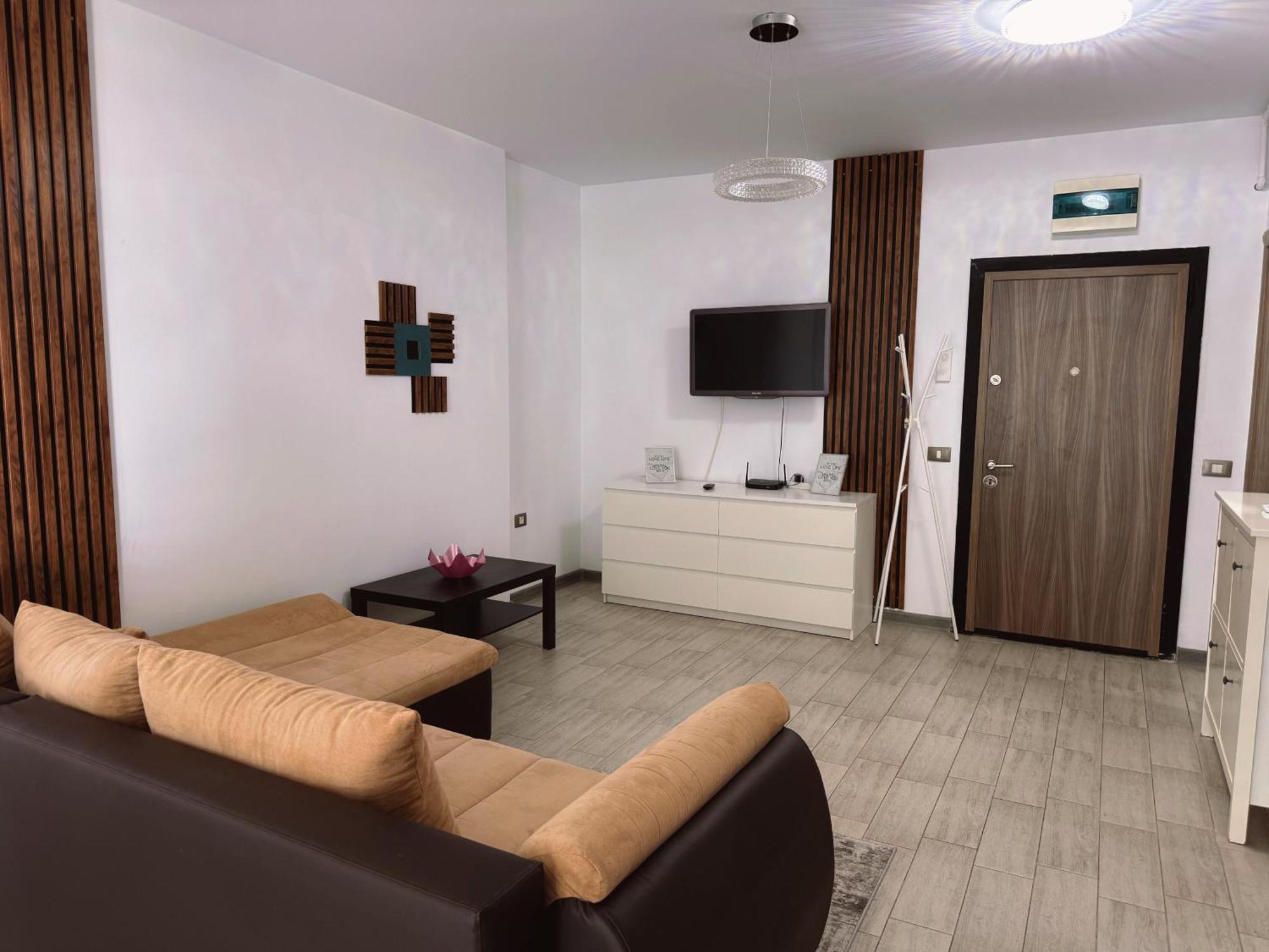 Desiree Beach Apartment Năvodari Екстериор снимка